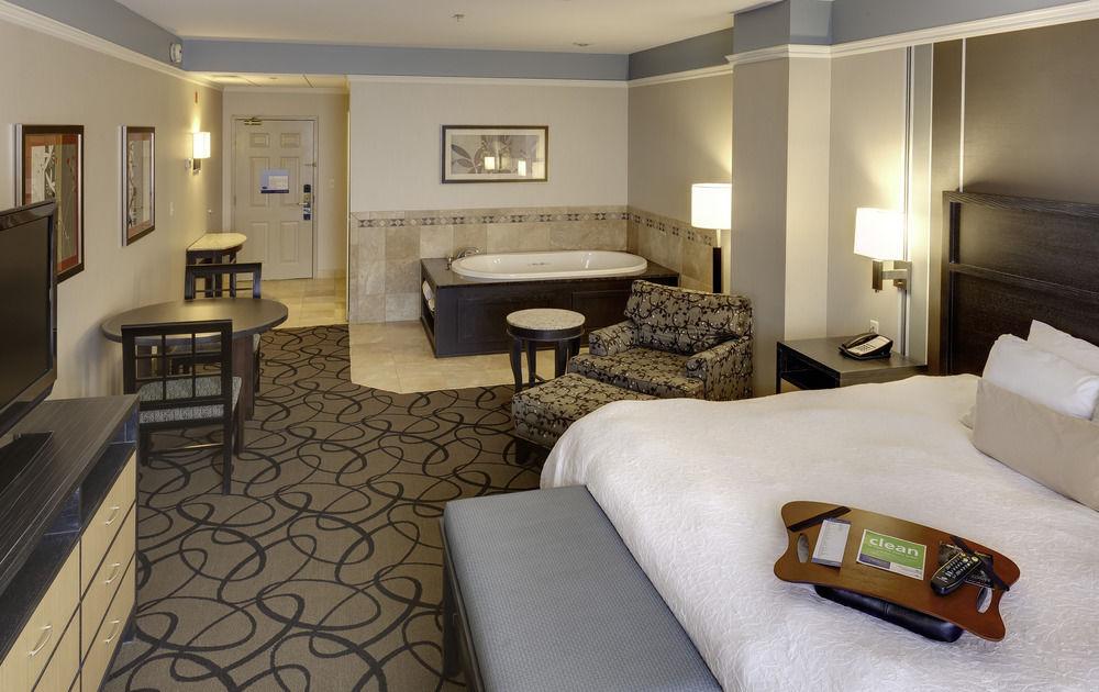 Hampton Inn & Suites Buffalo/Downtown מראה חיצוני תמונה